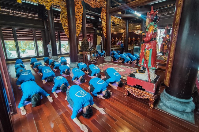 Chùa Hòa Phúc: Sinh viên trường đại học Giao Thông Vận Tải – Hà Nội về chùa sinh hoạt